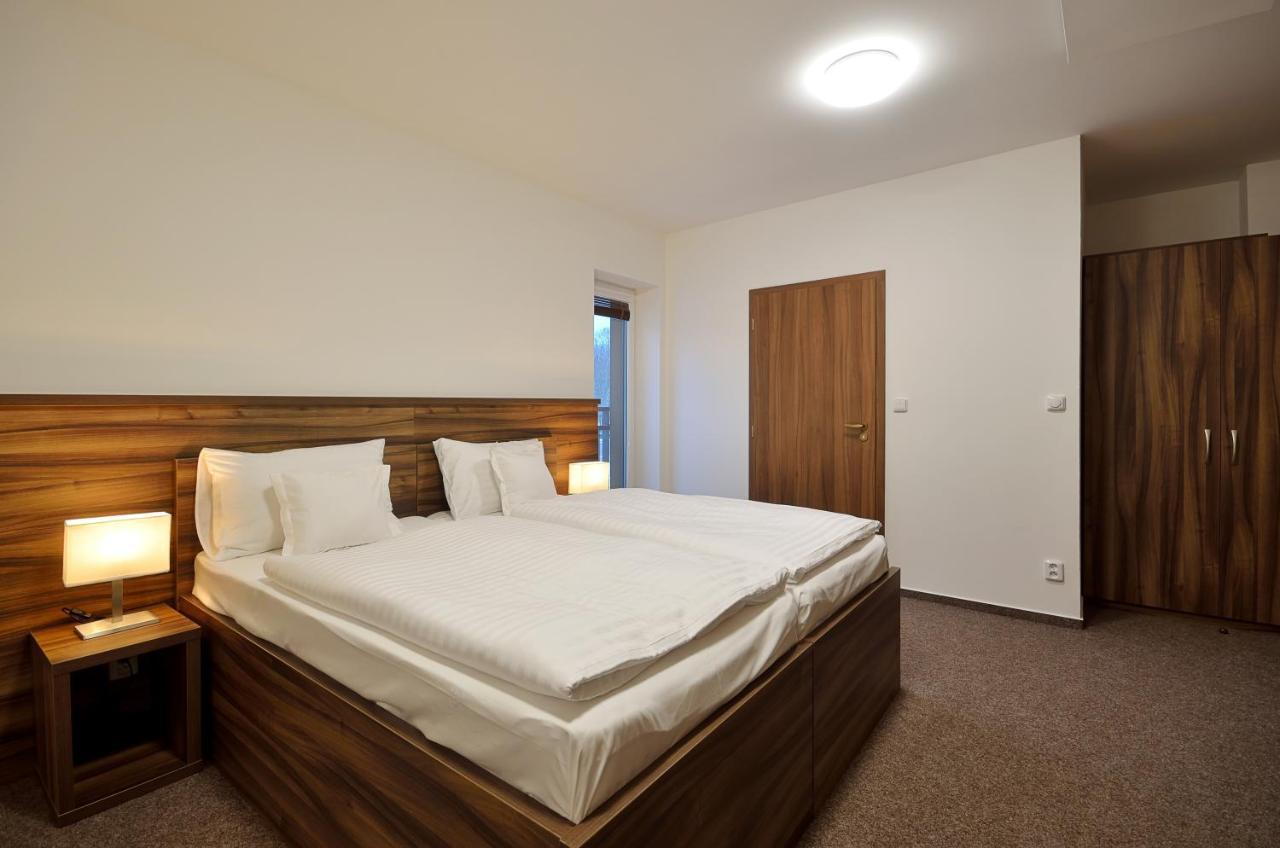 Penzion Kuzelna Hotel Trutnov Kültér fotó